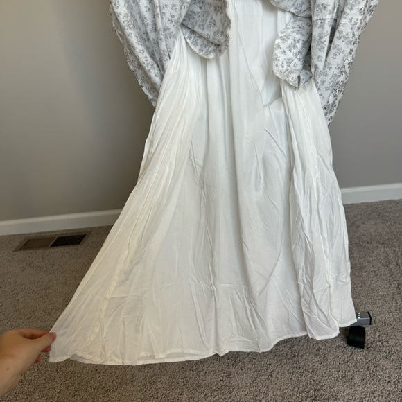 Worth Collective Avery Linen-Blend Midi Dress in Off-White Floral - Picture 8 of 12